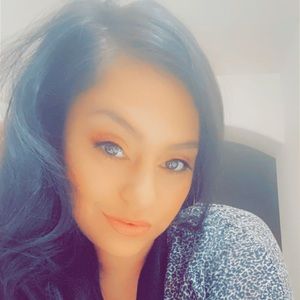 Meet your Posher, Celeste